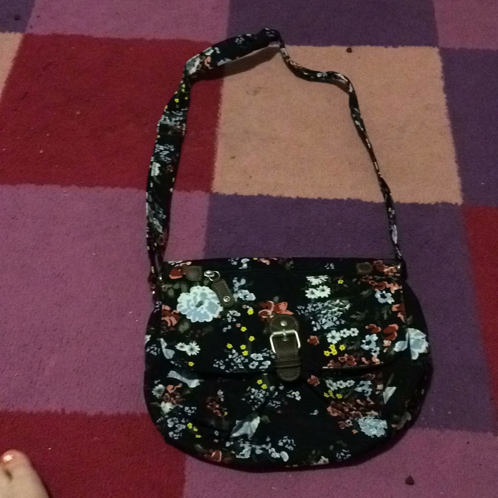 Flower pocketbook